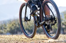 gravel bikes offer clerance for wide tyres